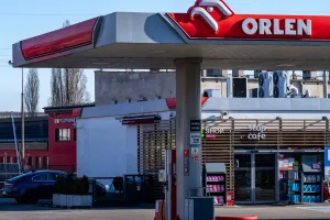 Orlen daje kierowcom 45 zł rabatu na tankowanie