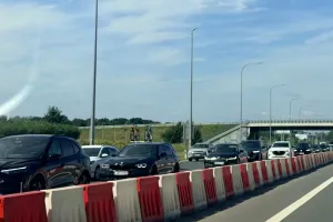 Niemal 5 mln aut na A1 w wakacje. Ruch wzrósł o 7 proc.
