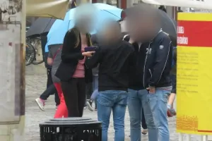 Nie ma sposobu na nachalnych naganiaczy? Nie odpuścimy - mówią poszkodowani