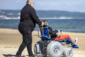 Wózki plażowe w Gdańsku i Gdyni dostępne też po sezonie letnim