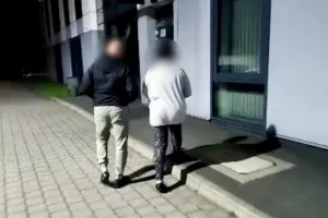 Zrobiła mu zdjęcia podczas masażu i szantażowała