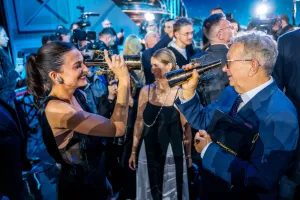 "Przez ścianę" ze Złotymi Lwami 51. FPFF w Gdyni