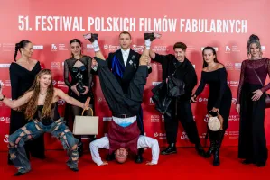 Czerń, lateks i wysokie kozaki. Tak ubrały się gwiazdy w Gdyni