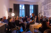 Koncerty w południe, mroczny Gdańsk i muzyczna podróż. Jesień w Fundacji Palma