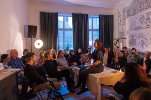 Koncerty w południe, mroczny Gdańsk i muzyczna podróż. Jesień w Fundacji Palma