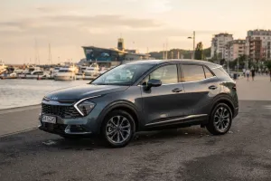 Hybrydy, SUV-y i polskie salony. Motoryzacyjne hity tygodnia