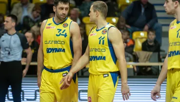 Bartłomiej Wołoszyn, prezes AMW Arki Gdynia żegna Bestię i stawia cele na sezon