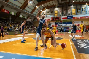 Energa Trefl Sopot - Dziki Warszawa 63:102. Bolesna inauguracja żółto-czarnych