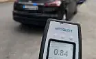 Kompletnie pijany wiózł 4-latka. Uciekał i wjechał w bankomat