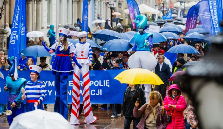Barwną paradą studenci rozpoczęli nowy rok akademicki