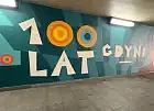 Mural na 100-lecie Gdyni już gotowy. Kto znalazł się na ścianie?