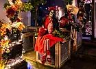 Zaszaleli z dekoracjami na Halloween. Dynie i szkielety to dopiero początek