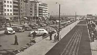 Sto tysięcy kibiców, but w błocie i tajemniczy przystanek. Jesień 1946 na Wybrzeżu