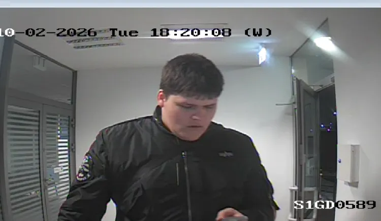 Zgłoś na policję, jeśli widziałeś tego mężczyznę