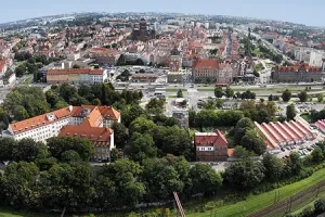 Są chętni na Targ Sienny i Rakowy