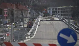 Podwykonawcy Hydrobudowy blokowali ul. Słowackiego przed meczem
