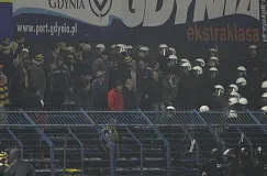 Policja wyłapuje "zadymiarzy" z ul. Olimpijskiej