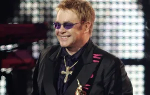 Medal dla Eltona Johna od Lecha Wałęsy