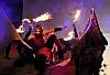 Ogień w rękach artystów na festiwalu FROG