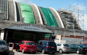 Gdynia: dach Hali Targowej w remoncie