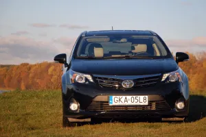 Avensis jesienną porą
