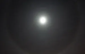 Księżyc przywitał się nad Trójmiastem