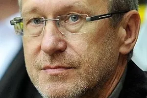 Wojewoda karci urzędników za Ełganowo