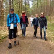 Wędrówka przez wzgórza górujące nad Doliną Radości
