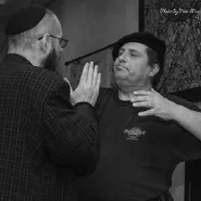 Koncert ! Szabatowy podkoziołek w Mazel Tov z Karolem Kołodziejem.