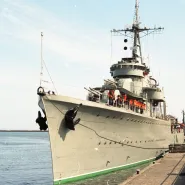 Błyskawiczna majówka z okrętem ORP "Błyskawica"