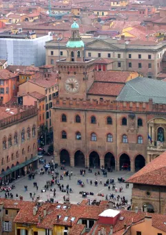 Miasta, mity, mistyfikacje: Bolonia