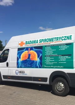 Spirobus Fundacji Neuca dla Zdrowia ponownie wyruszył w trasę  - akcja bezpłatnych badań płuc w Gdańsku
