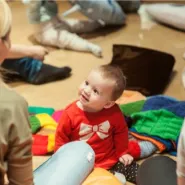 Muzealne zmysły. Wczesna opieka i pielęgnacja niemowlęcia" - zajęcia rozwojowe dla niemowląt z opiekunem
