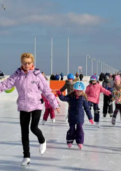 Szkółka łyżwiarska na Molo w Sopcie