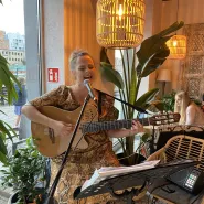 Środowe śpiewanie z Kingą Pruś w PiliPili Cafe & Drink Bar
