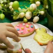 Warsztaty cukierniczo-artystyczne - Świąteczne ciasteczka i zajączki z pomponów