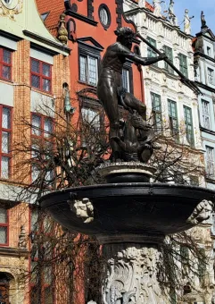 Spacery miejskie z przewodnikiem: gdańskie fontanny i zdroje