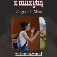 Koncert na Żywo z Danyah.world w Kawiarni