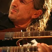 Apostolis Anthimos Trio -gitarzysta SBB