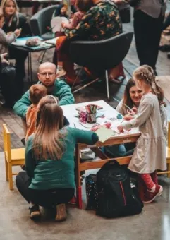 Plecak pełen mocy | Projekcja filmu, warsztaty i wspólne czytanienie