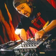 Fuzja didżejów z muzykami – DJ Romero i Tomek Grzegowski