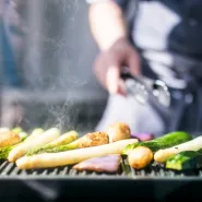 Majówkowe grillowanie na dolnych tarasach Domu Zdrojowego