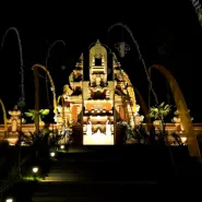 Nocne zwiedzanie kompleksu Bali Indah