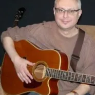 Fuzja didżejów z muzykami – DJ Antyk-Wariat i Maciej 'Czarny' Dombrowski 