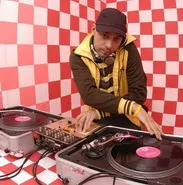 Dirty Hot :: Chriss Jaxx [Topless Records / Warszawa] & Frisky [resident]
