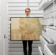 Muzeum od kuchni - oprowadzanie z przewodnikiem po magazynie dokumentów, planów i plakatów