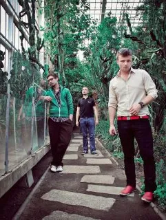 Wolna Scena: Uchodrom +  Muchy