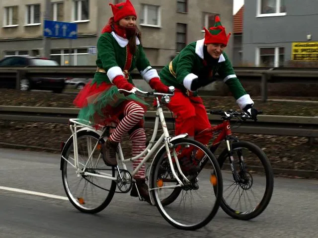 Migawki z I edycji przejazdu pt."Mikołaje na Rowerach"