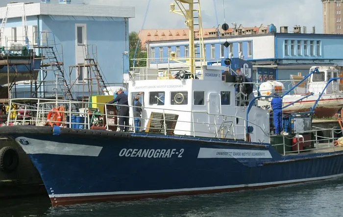 Oceanograf-2 służy naukowcom i studentom Uniwersytetu Gdańskiego od 34 lat. W połowie przyszłego roku dołączy do niego...