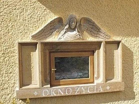 Okno życia działające przy Domu Samotnej Matki i Sanktuarium Matki Bożej Brzemiennej w Gdańsku Matemblewie.